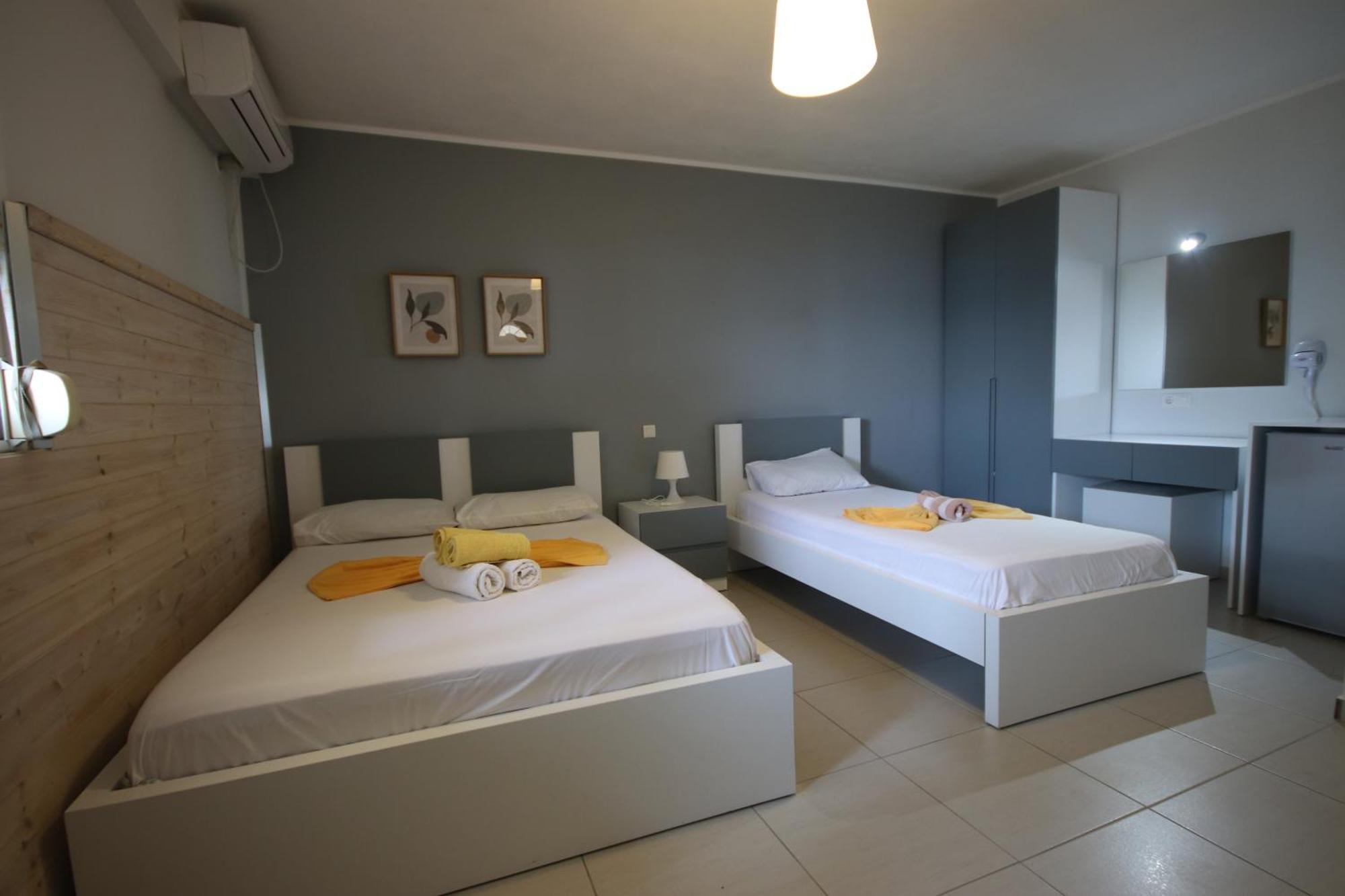 Hotel Potami Beach - Mondi Goro Himare Exterior photo